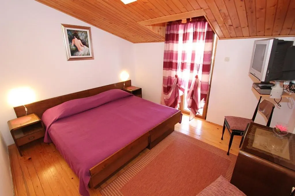Guest house Apartments Anita Pomer