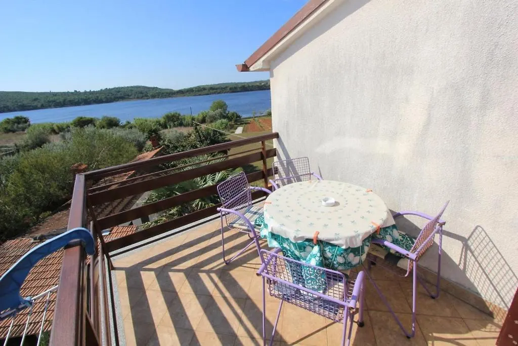 Apartments Anita Pomer Guest house