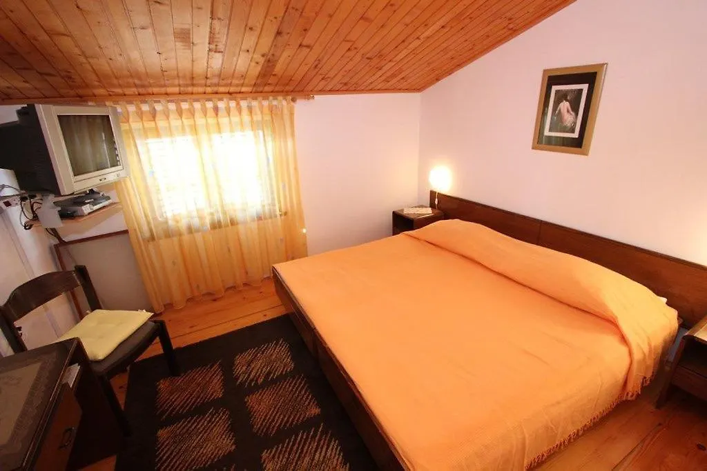 ** Guest house Apartments Anita Pomer Croatia